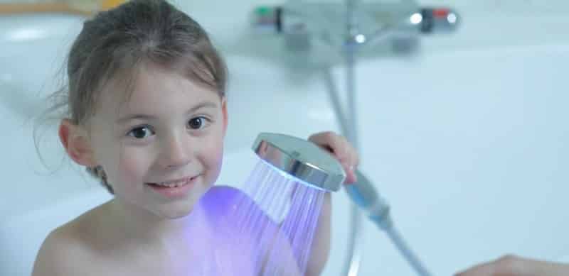 pommeau de douche LED