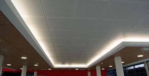 Faux plafond de type suspendu