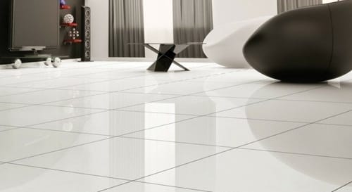 Carrelage salon : avec une finition brillante
