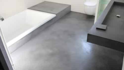 Sol salle de bain : béton ciré