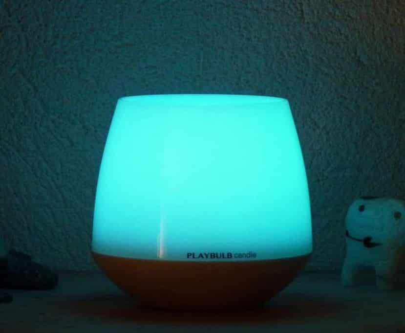 Une bougie LED Mipow